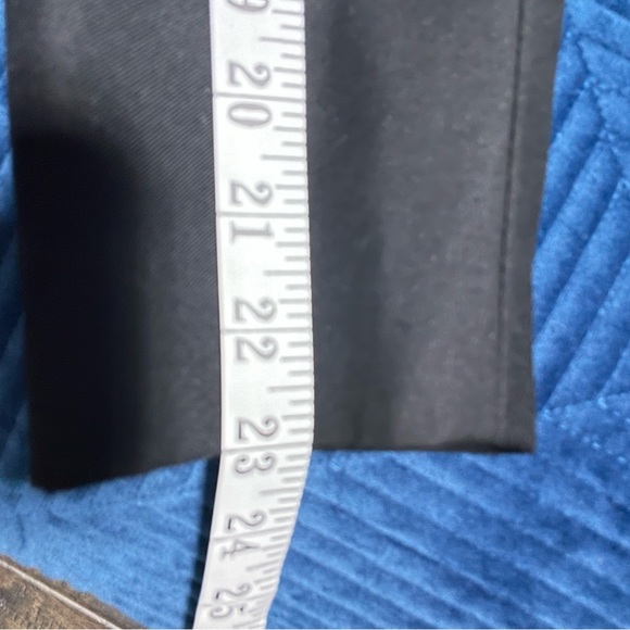 Young man’s  black, Italian fine wool suit sz 34 jacket, 28 pants. - Picture 8 of 10